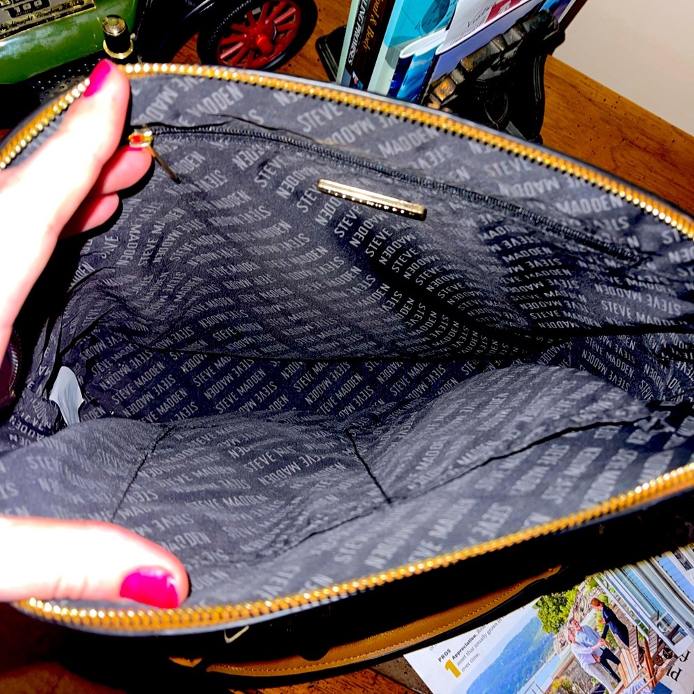 Brand new Michael Kors hand bag